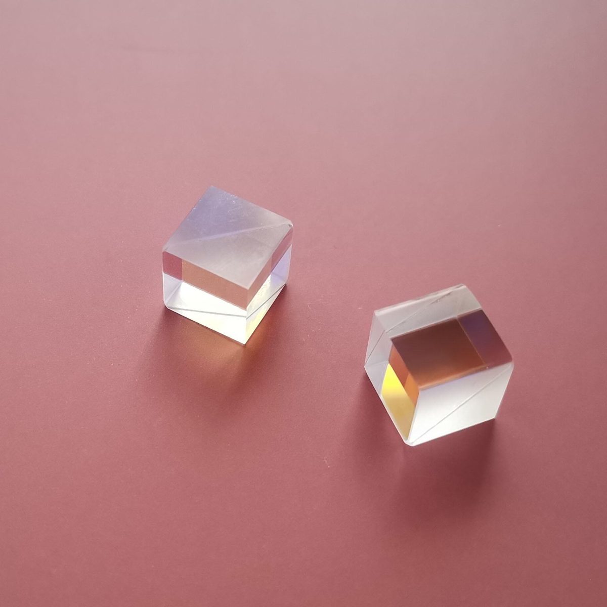 10 mm BK7 Cube Beamsplitter, AR Coated — image 1