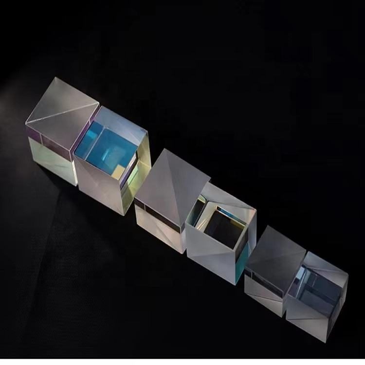1 mm BK7 Cube Beamsplitter, AR Coated — image 1