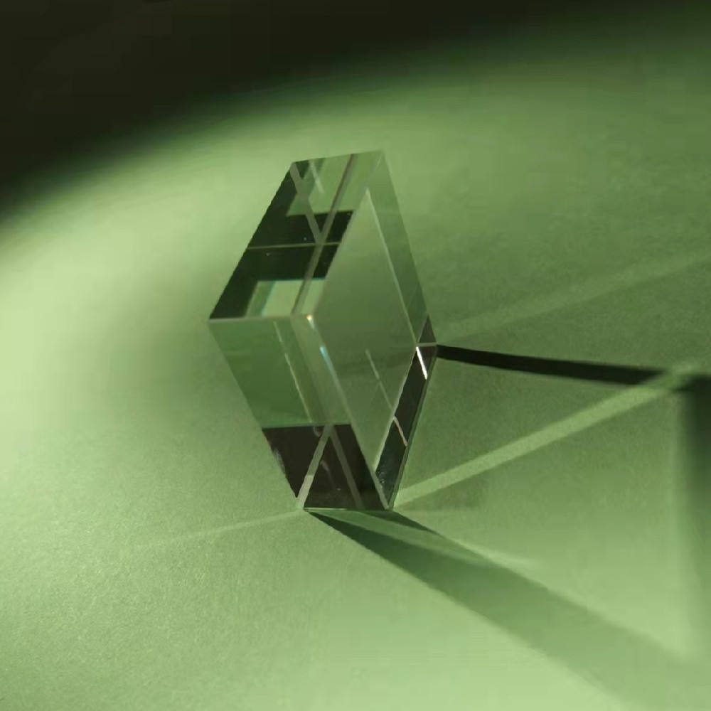 1 mm BK7 Optical Prism — image 1