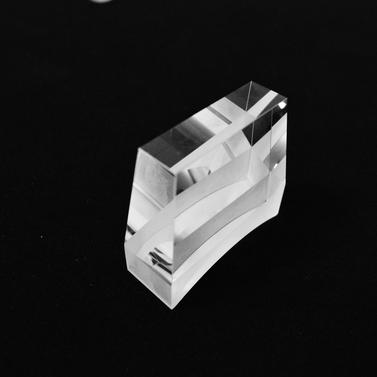 Custom Size BK7 Right-angle Optical Prism — image 1