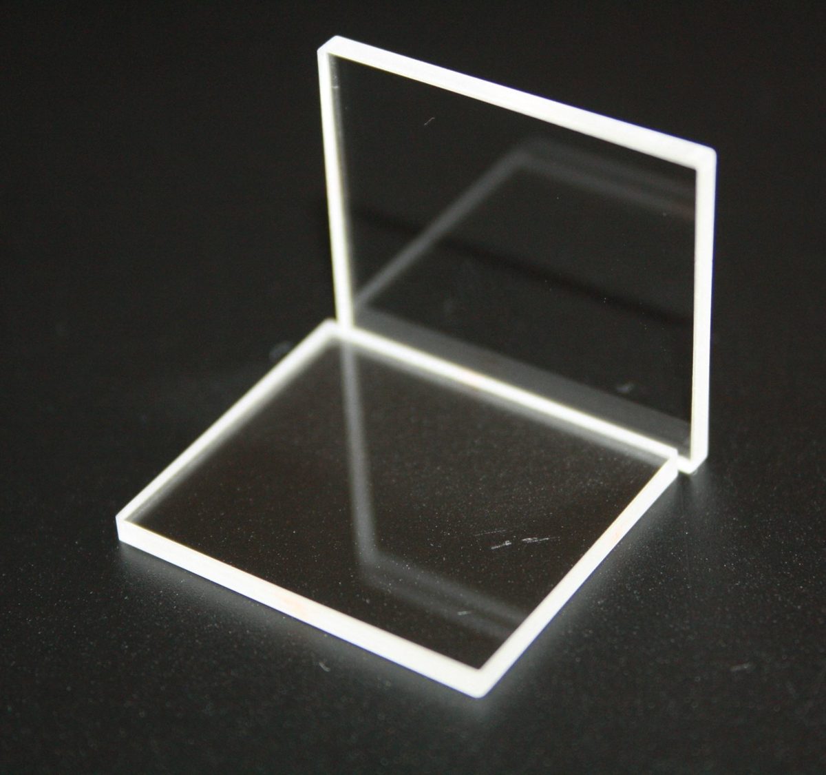 1 mm Fused Silica Optical Window, AR Coated — image 1