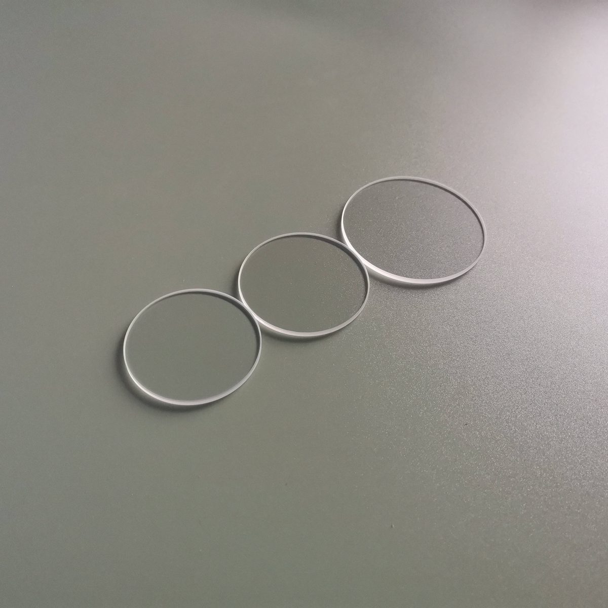 0.5 mm Fused Silica Round Optical Window, AR Coated — image 1