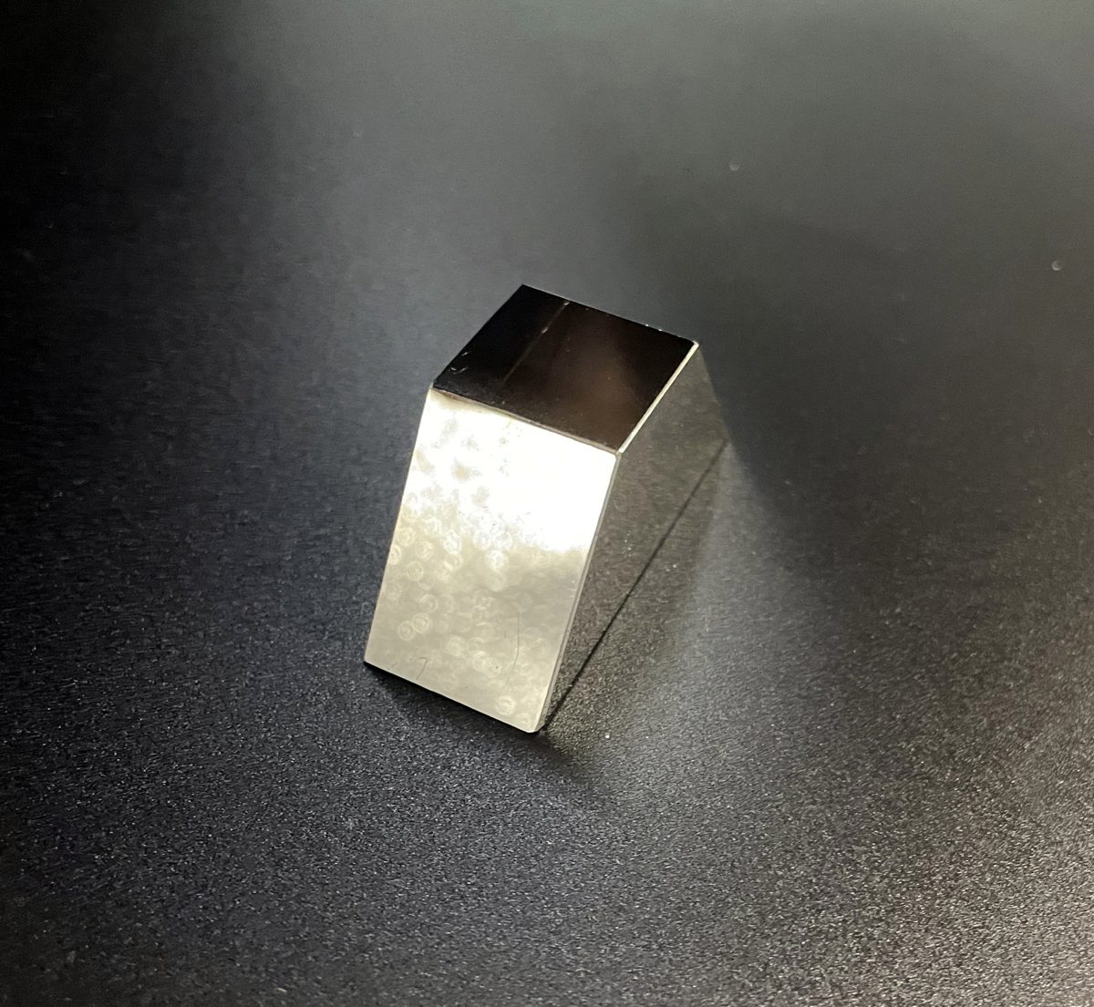 Custom Size K9 Equilateral Optical Prism — image 1