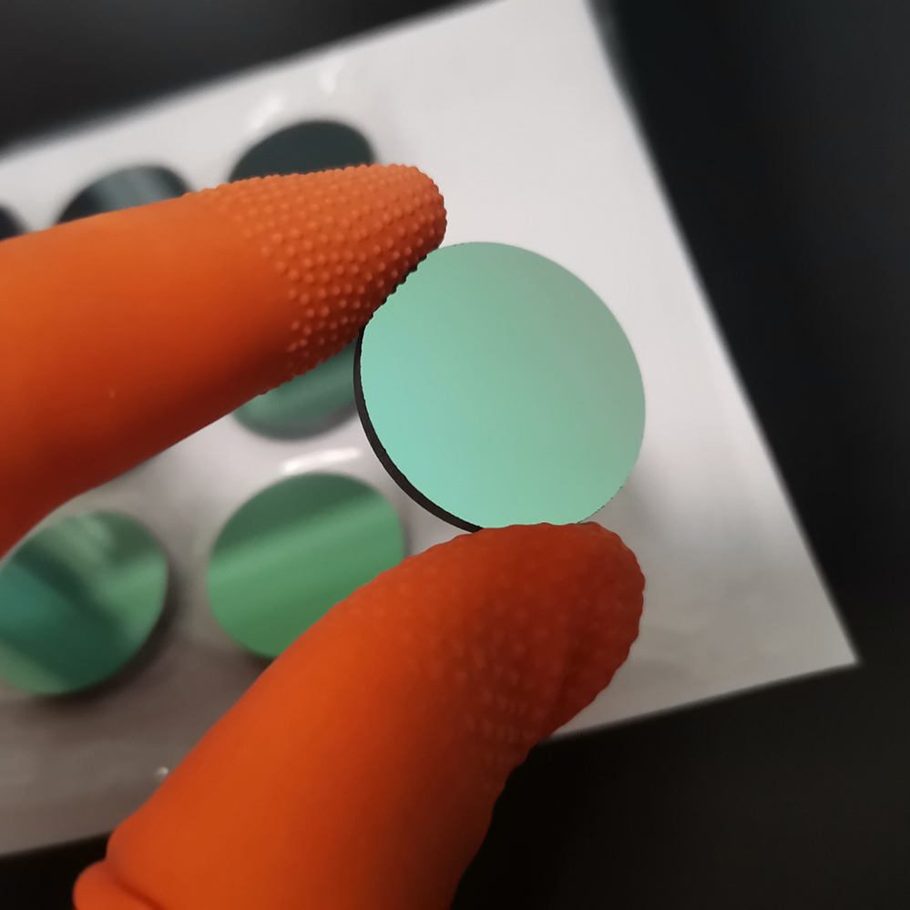 5x0.5 mm Optical Glass Round Optical Filter — image 1