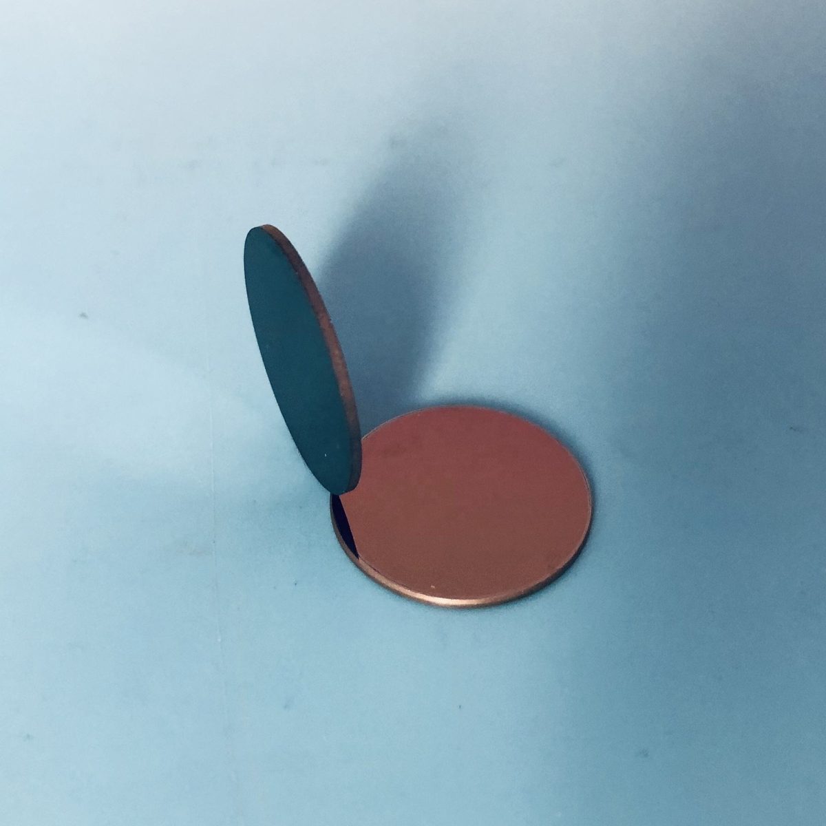 2.8x0.5 mm Silicon Optical Filter, AR Coated — image 1